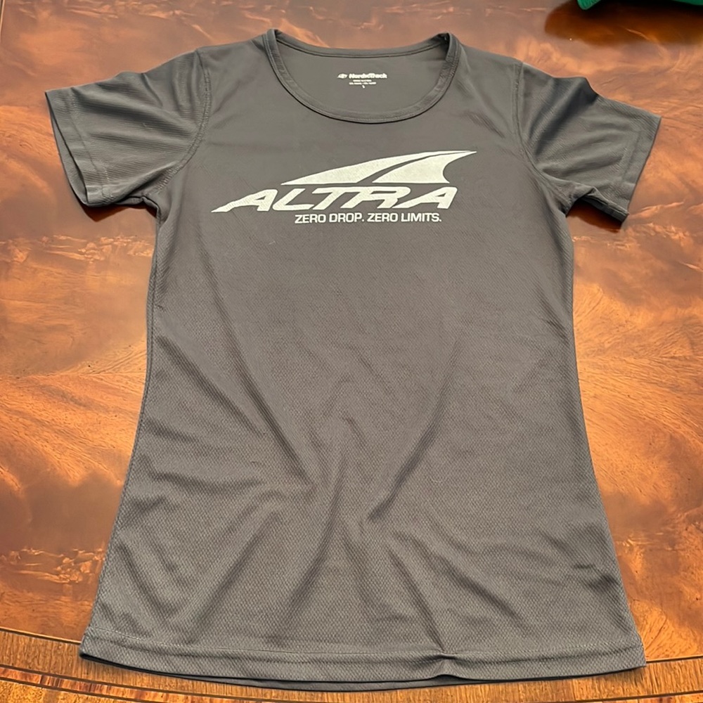 Altra Tech Tee Shirt